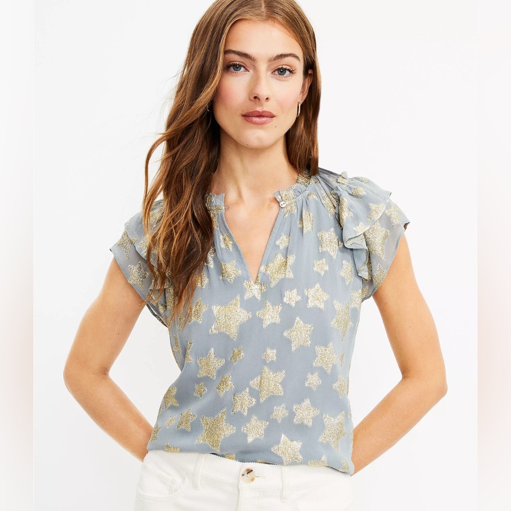LOFT Petites Gray Shimmer Gold Metallic Star Flutter Sleeve V-Neck Blouse Sz XSP